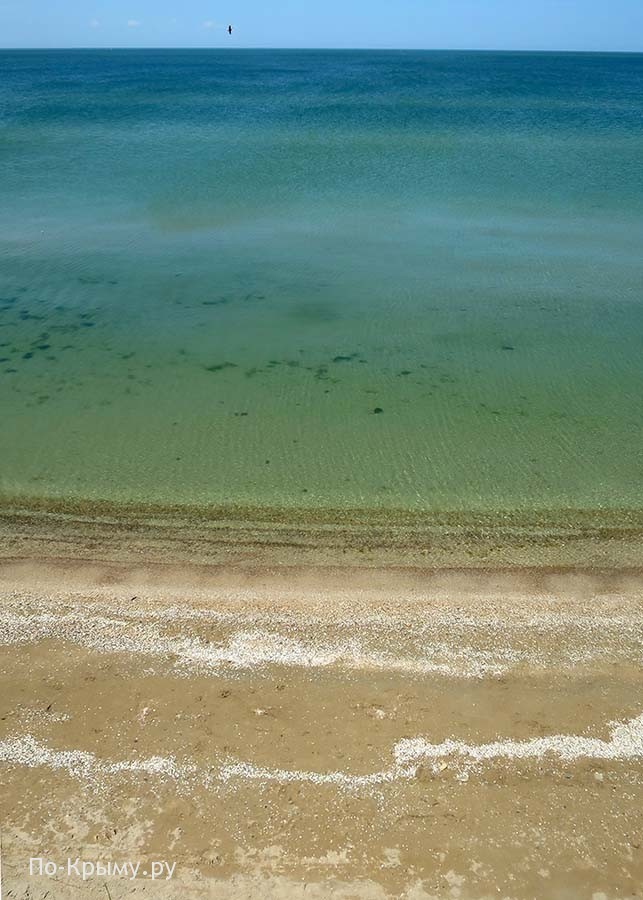 Арабатский залив. Чистый песчаный пляж Семеновки