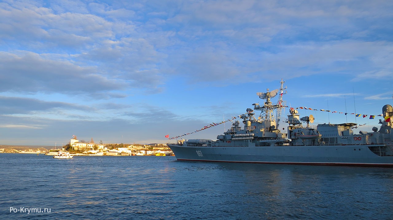 Боевые корабли в Севастопольской бухте