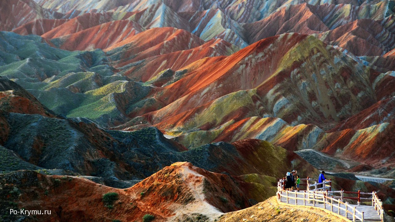  Удивительная красота гор Дэнксия (провинция Ганьсу).