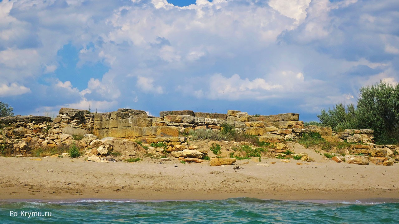 Крымские греки - руины античного городища Беляус.