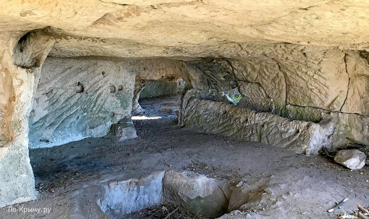 Одна из многокомнатных пещер